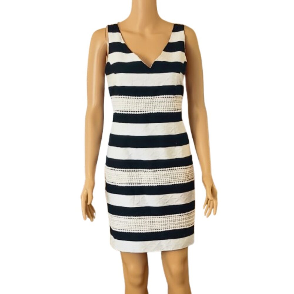 Black & White Stripe Sheath Dress 6 Sleeveless V-Neck & Layers of Crochet Lined